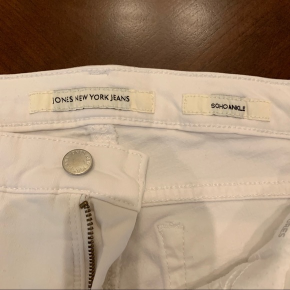 White Denim Jeans by Jones New York - Picture 5 of 7